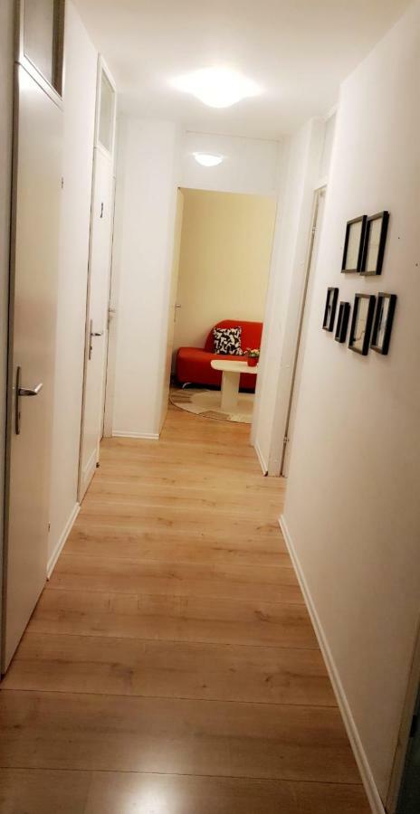 Sehr Schoene Drei Zimmer Deluex Wohnung In Sindelfingen Eksteriør billede